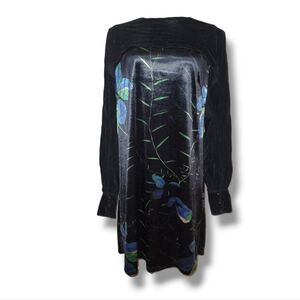 Long sleeve black velvet mini dreas